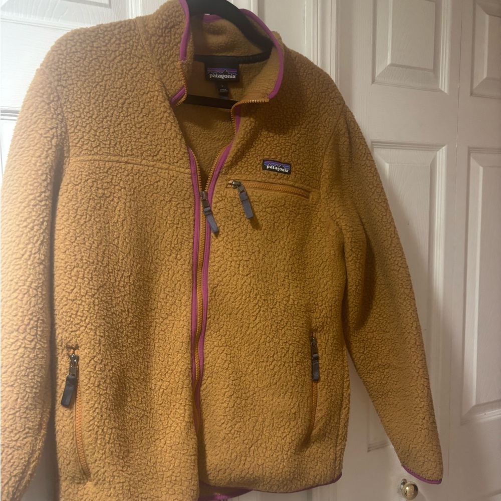 Patagonia Brown Fleece with Pink Trim